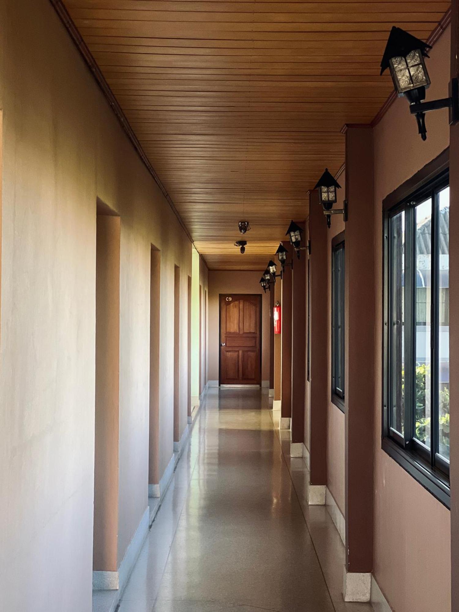 Srisomthai Hotel Ubon Ratchathani Zewnętrze zdjęcie